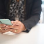 browsing smartphone LNKN1UZWY3