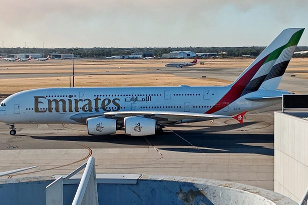 Emirates Airbus A380 A6 EOG Perth 2024 (01)