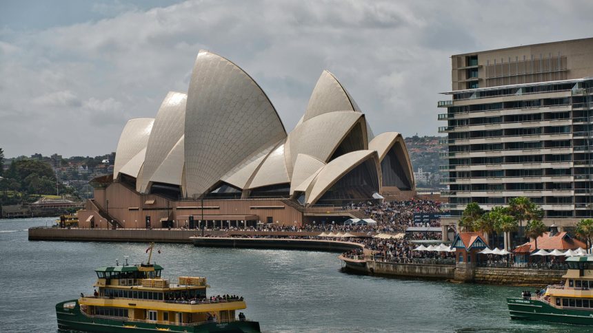 free photo of iconic view of sydney opera house in australia